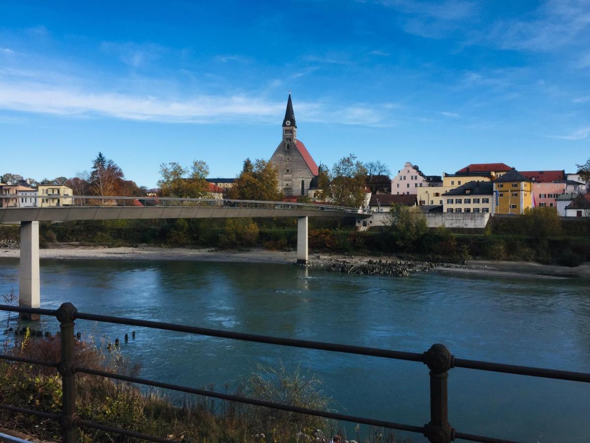 לאופן Ferienwohnung An Der Romantischen Salzachschleife Naehe Salzburg מראה חיצוני תמונה