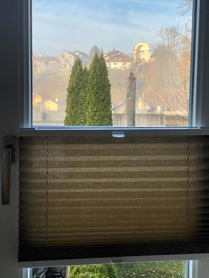 לאופן Ferienwohnung An Der Romantischen Salzachschleife Naehe Salzburg מראה חיצוני תמונה